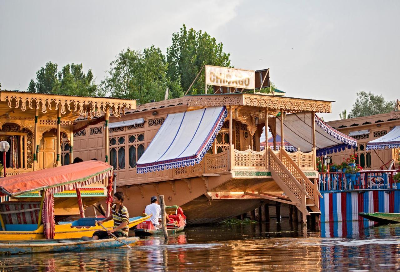 Chicago Group Of Houseboats Hotell Srīnagar Exteriör bild
